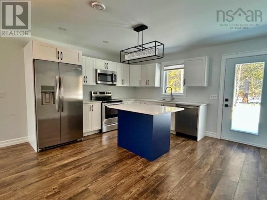 144 Winburn Avenue, Northwood Estates — photo 4