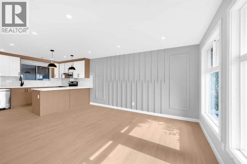 219 FALWOOD WAY NORTHEAST in FALCONRIDGE