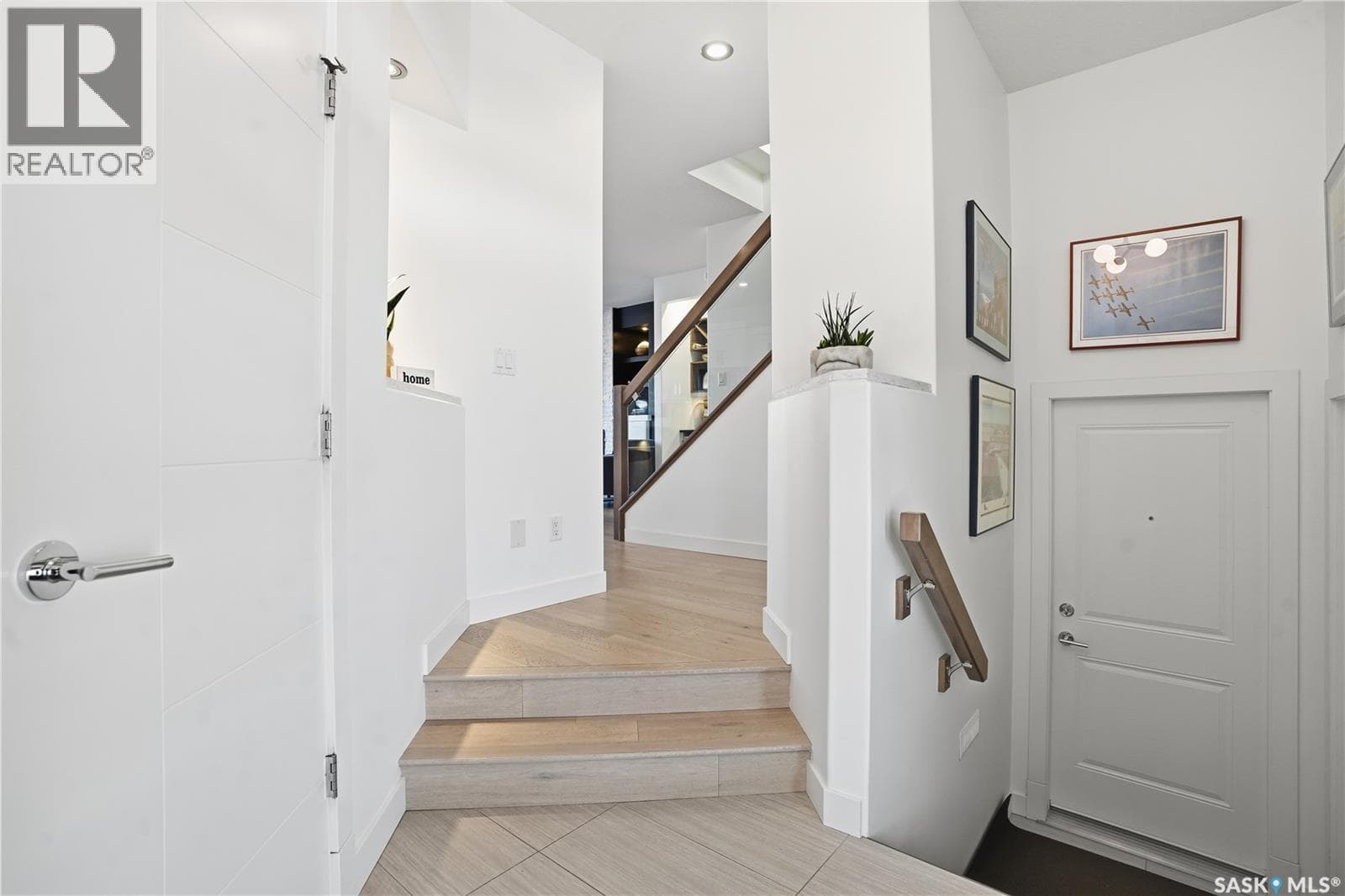 5322 TUTOR WAY — photo 3