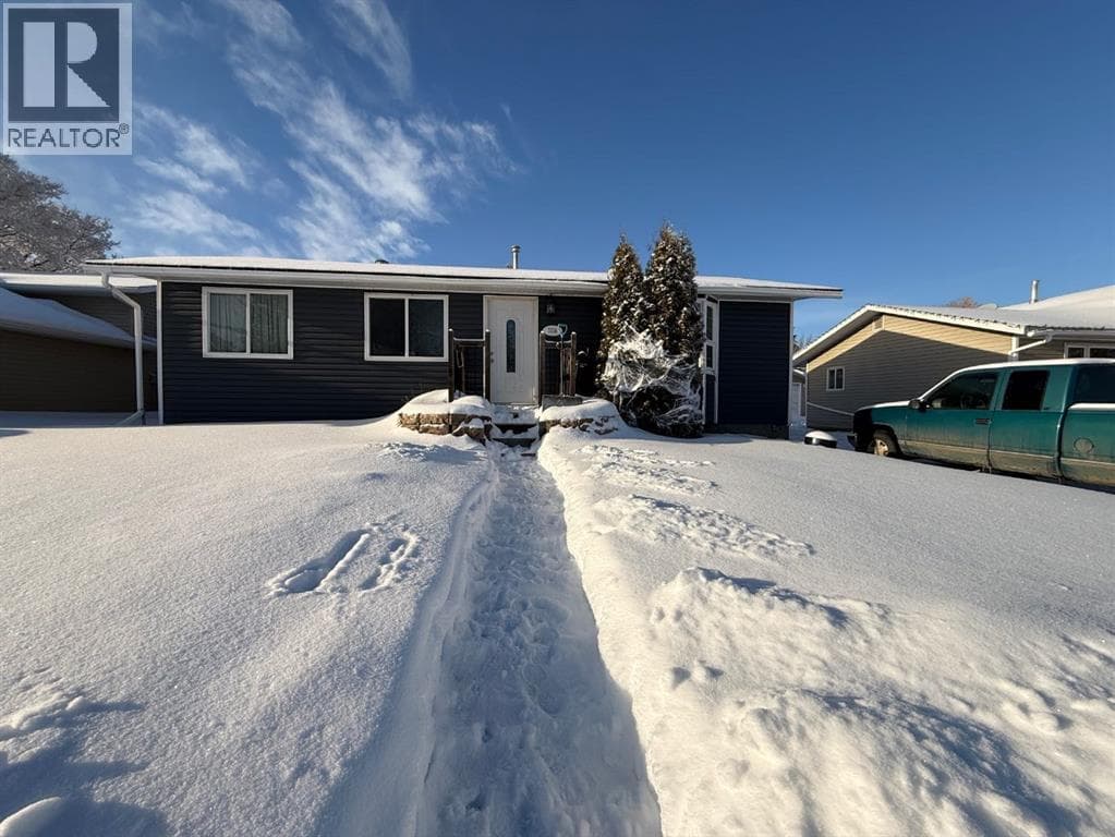 3304 54 Avenue in 