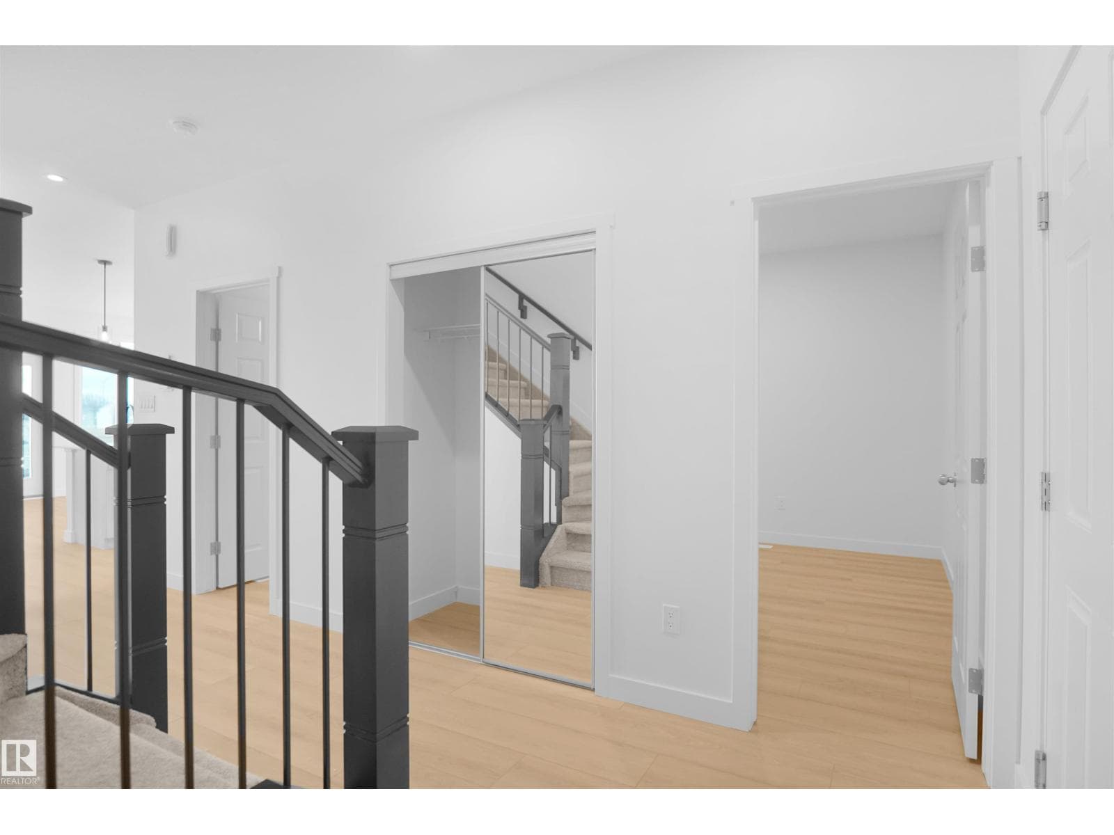 1753 Westerra WD, Edmonton — photo 3