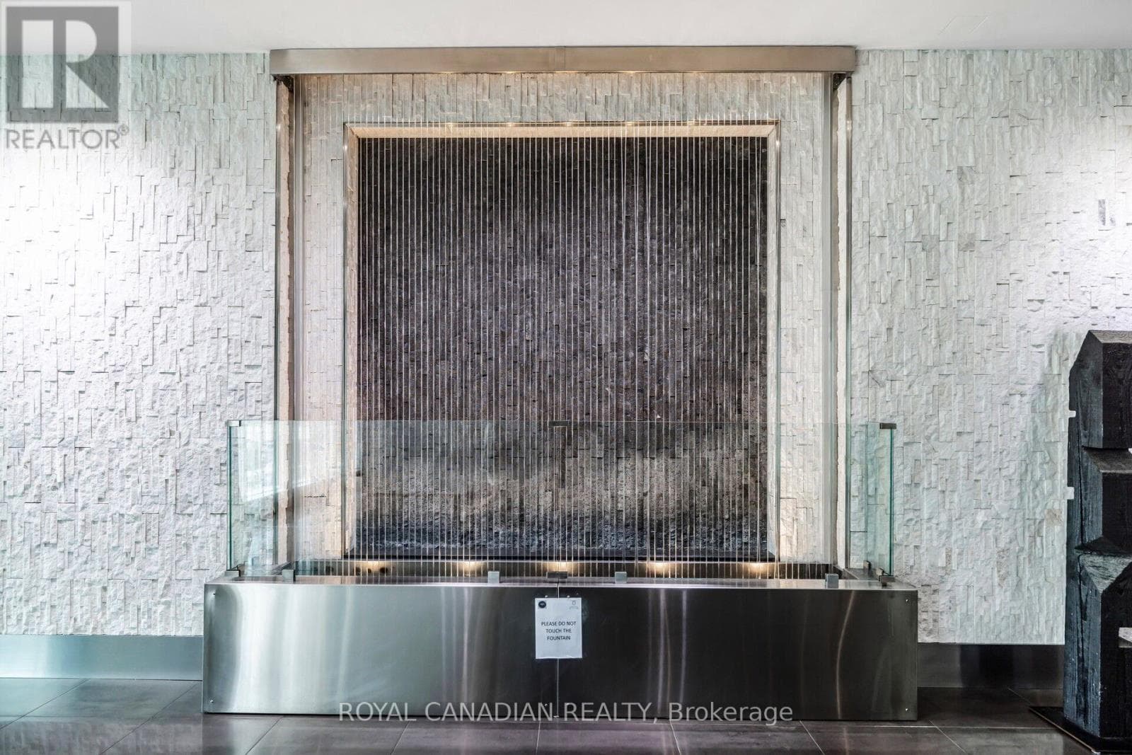308 - 55 SPEERS ROAD, Toronto — photo 5