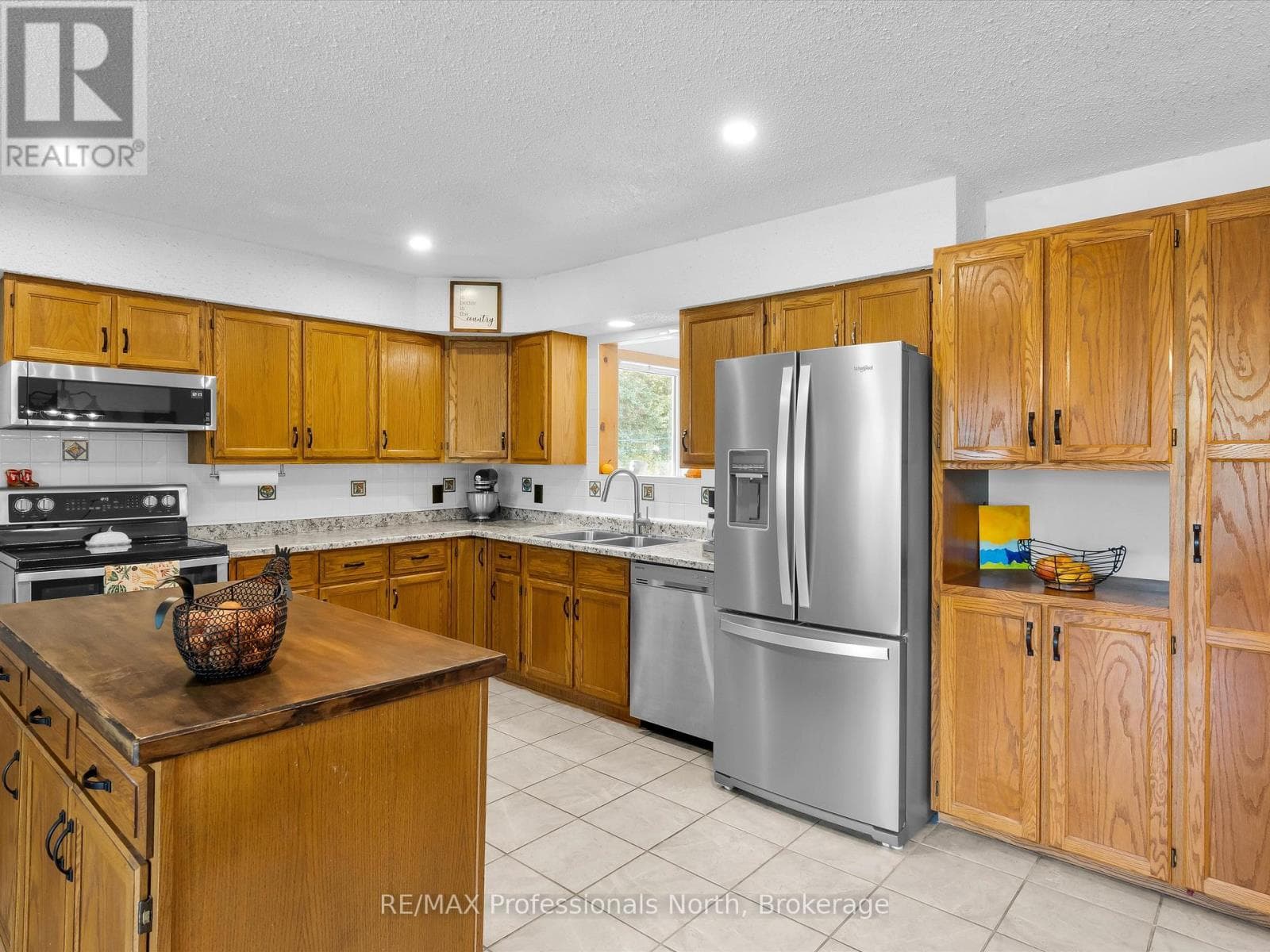 1062 SKYLINE DRIVE — photo 5