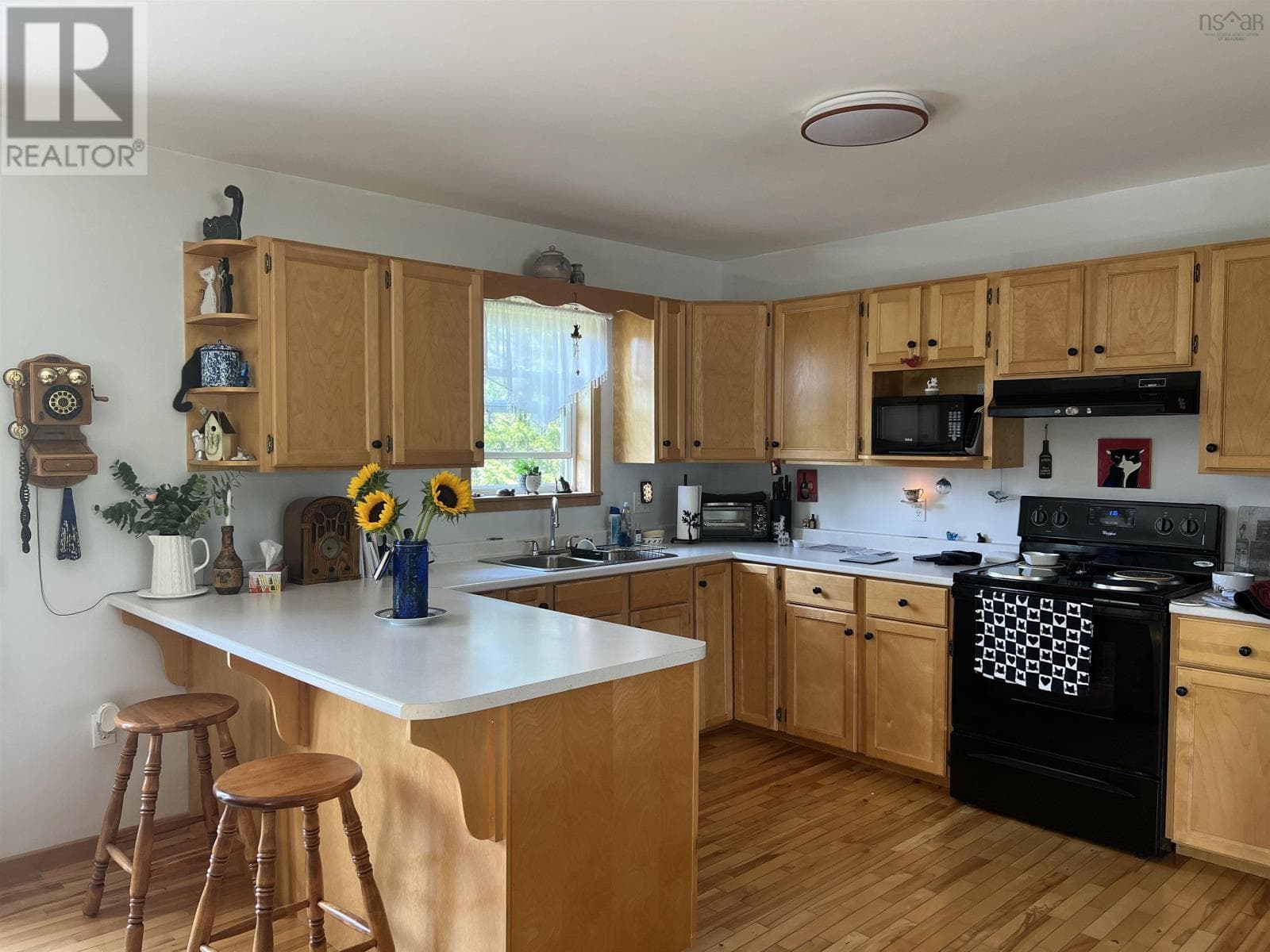46 MARY ETTA DRIVE — photo 2