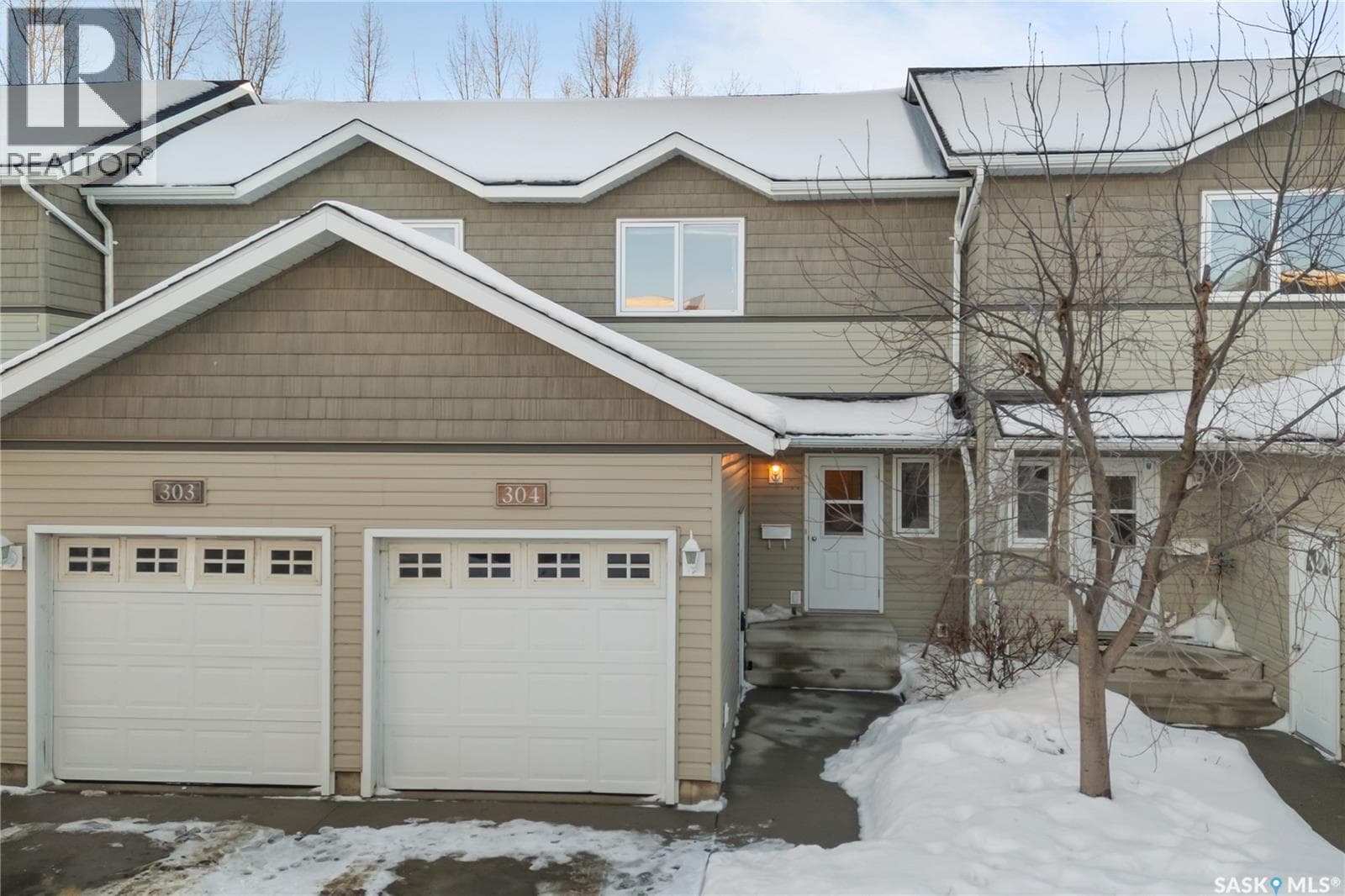 304 715 Hart ROAD in Parkridge