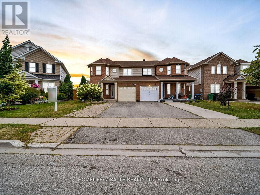80 SWEETWOOD CIRCLE in MOUNT PLEASANT VILLAGE