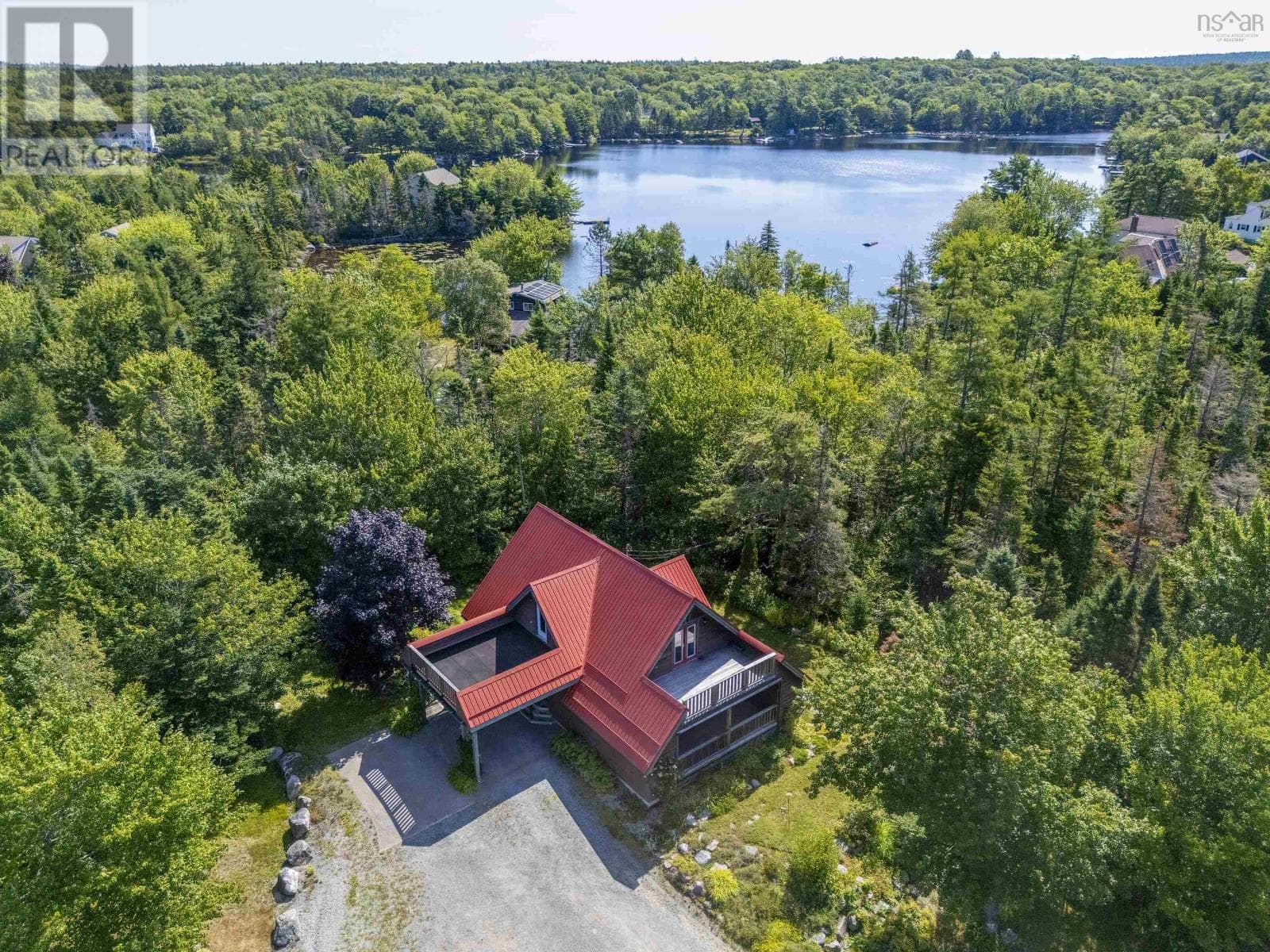 3641 St. Margarets Bay Road — photo 2