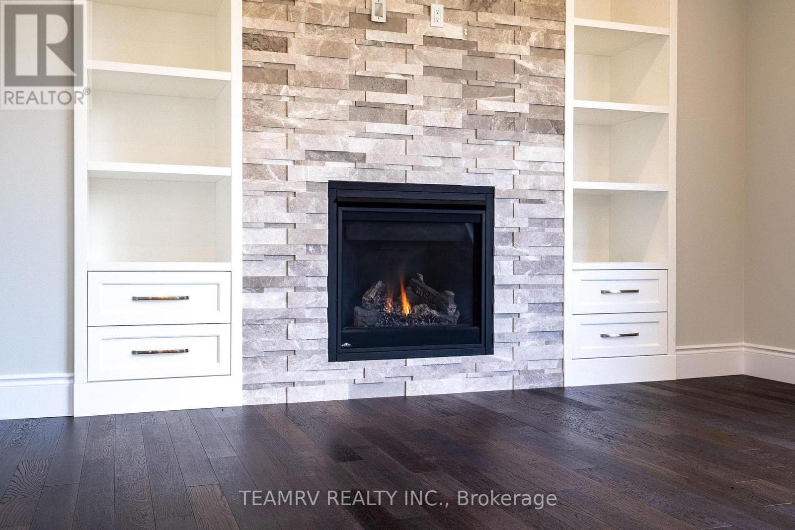 87 BURTON STREET — photo 4