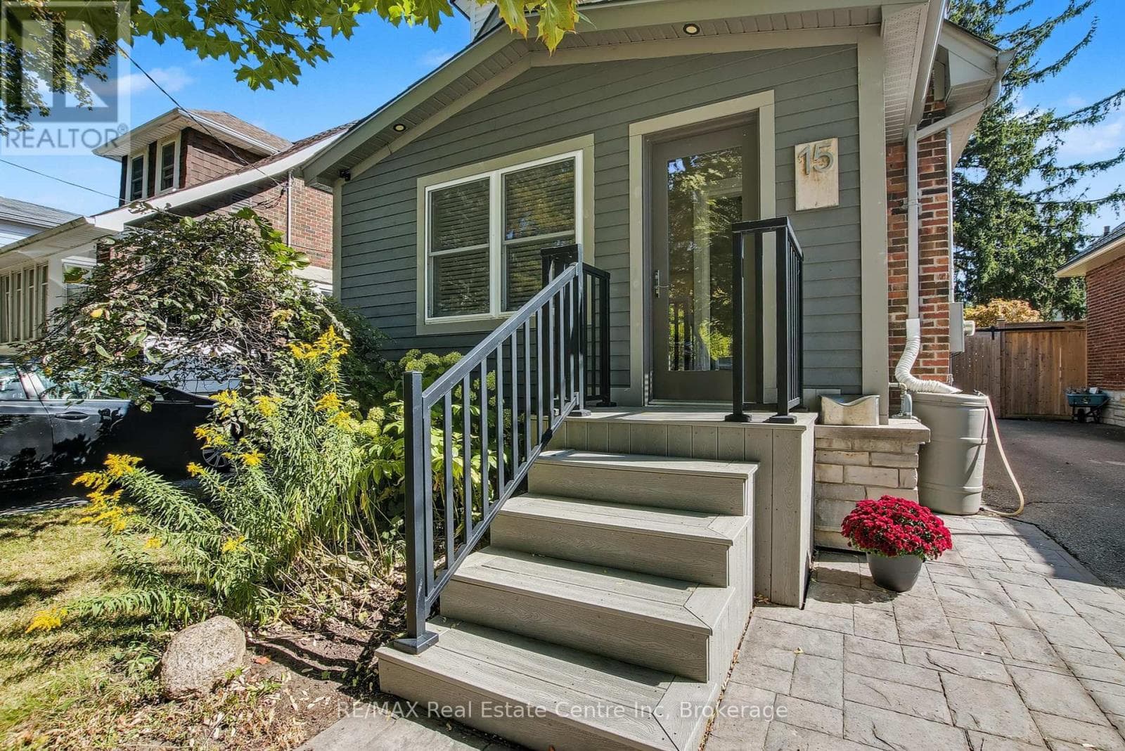 15 STULL AVENUE — photo 2