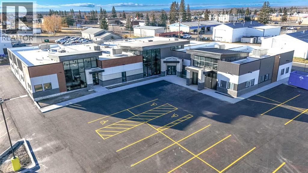 Unit 4, 5020 44 Street in 