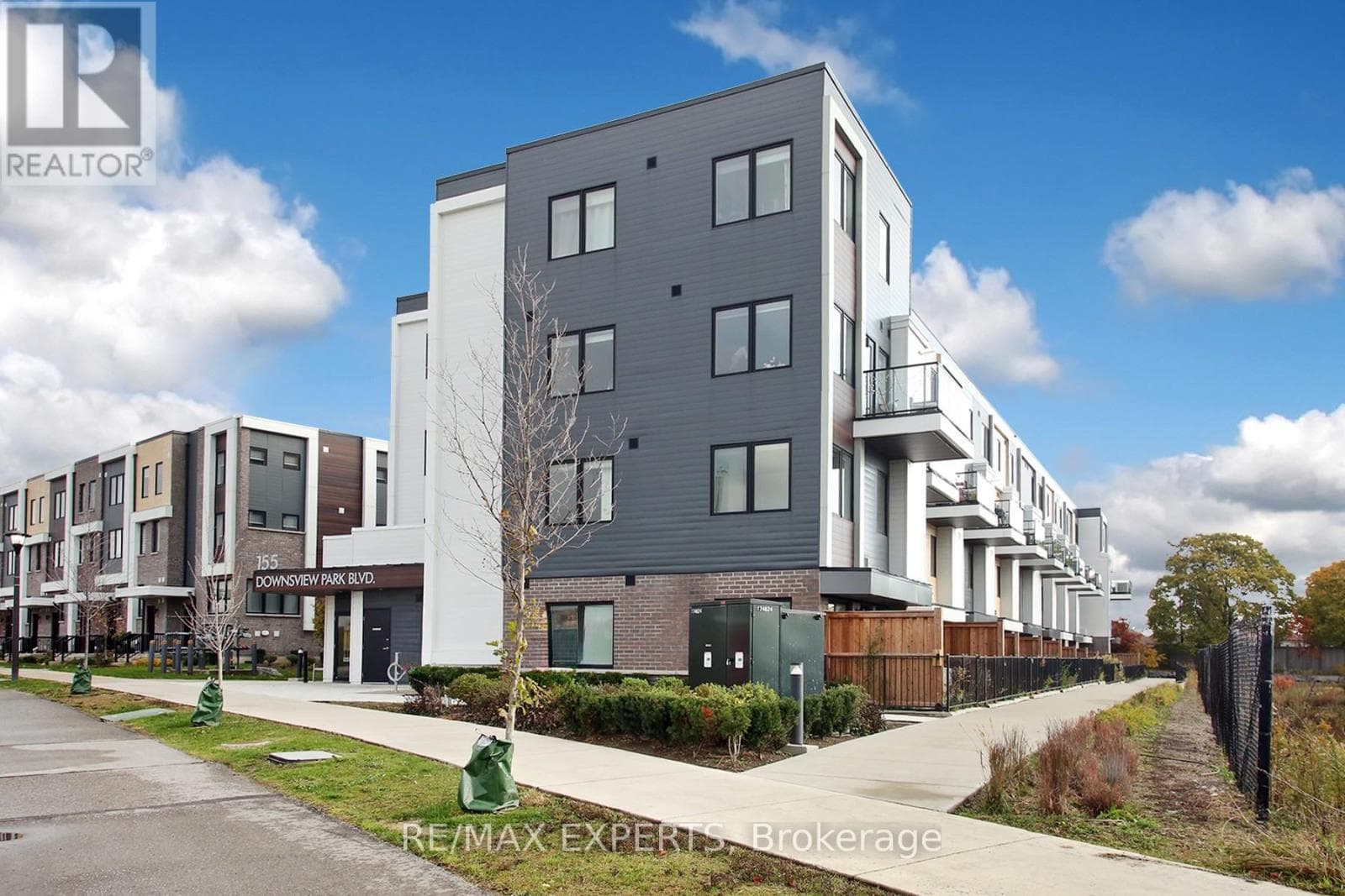115 - 155 DOWNSVIEW PARK BOULEVARD, Toronto — photo 2