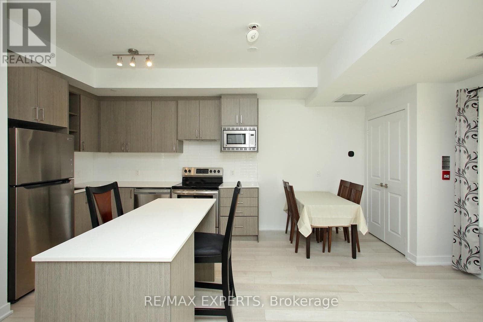 115 - 155 DOWNSVIEW PARK BOULEVARD, Toronto — photo 5