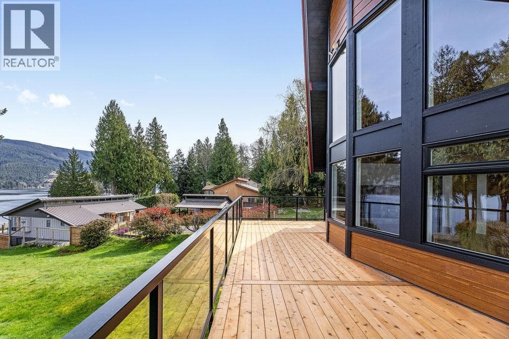 6176 GALE AVENUE SOUTH — photo 2