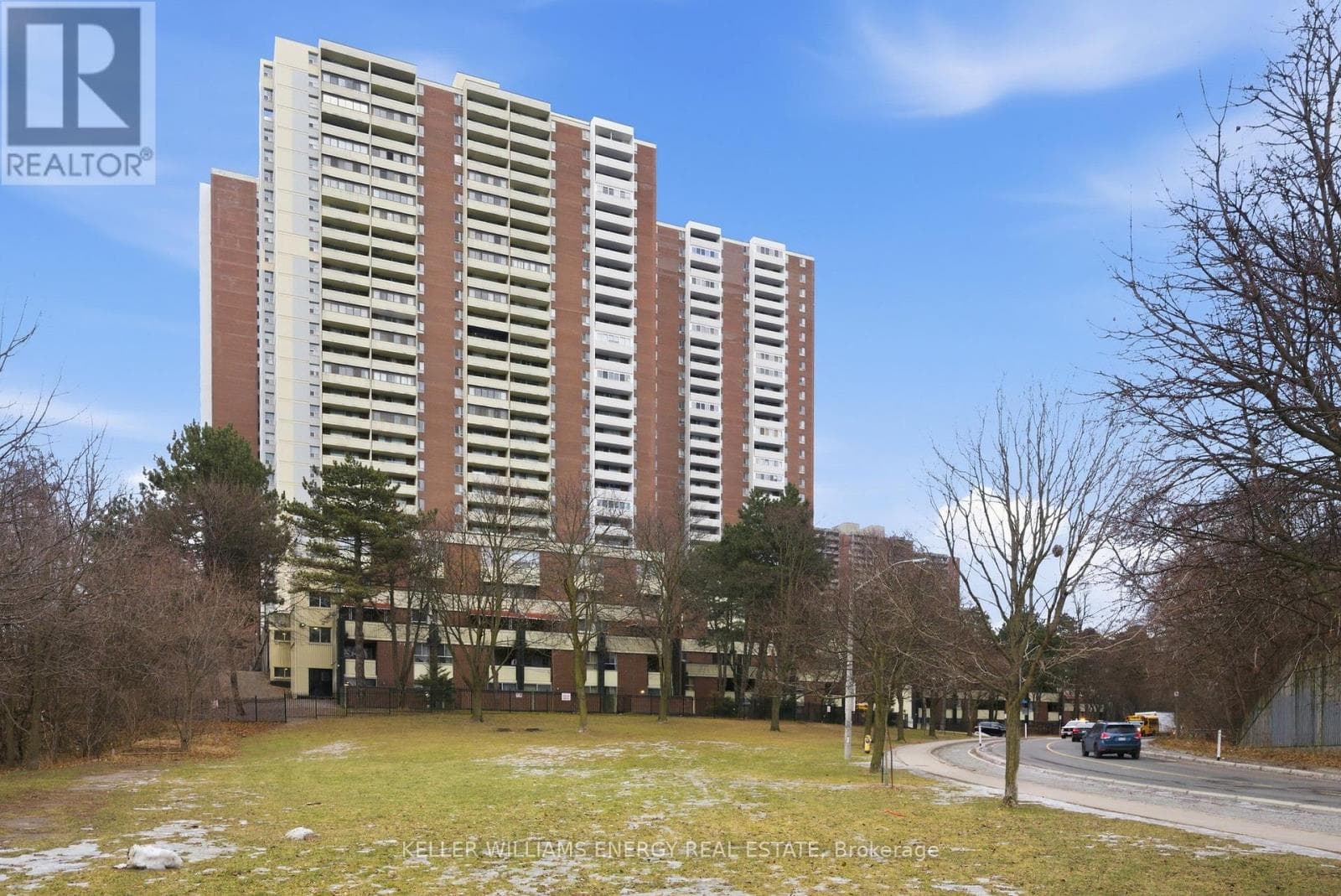 1514 - 1 MASSEY SQUARE in Taylor-Massey