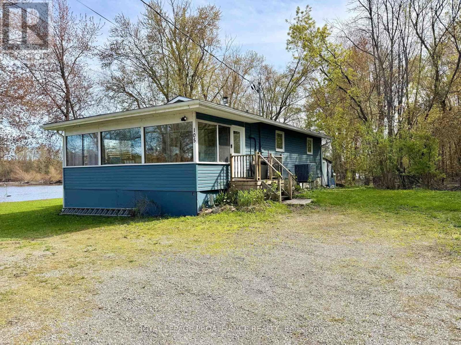 105 SANCTUARY LANE — photo 3