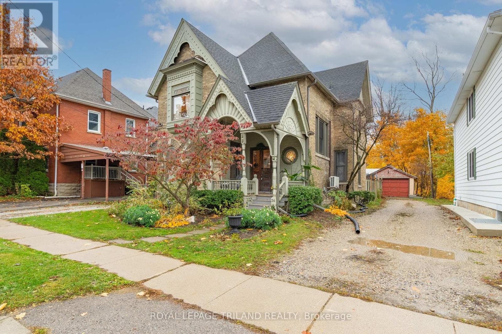 34 GLADSTONE AVENUE — photo 2