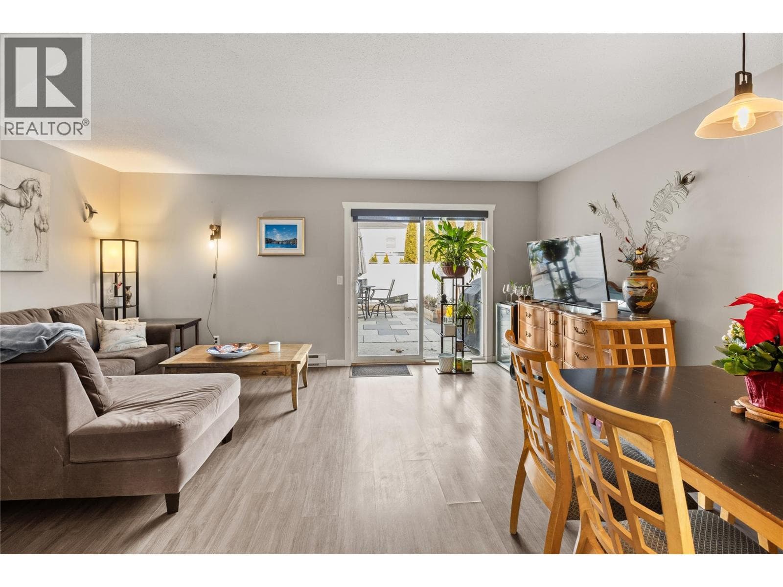 2250 Baskin Street Unit# 30, Interior REALTORS® — photo 2