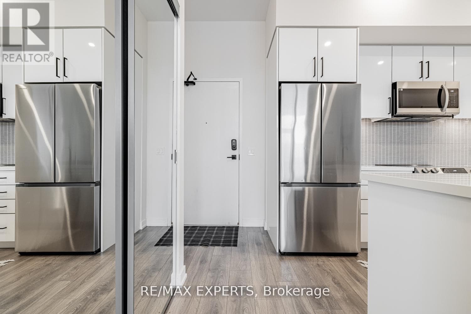 105 - 415 SEA RAY AVENUE — photo 2