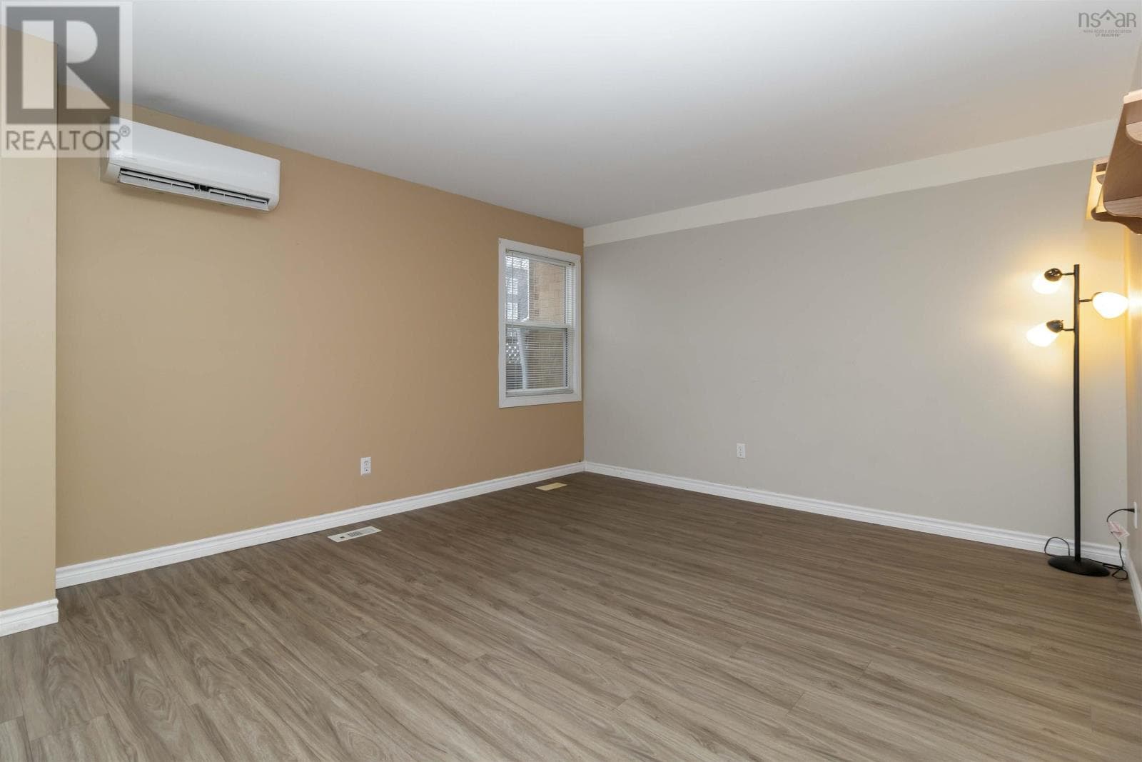 23 ABERDEEN COURT — photo 4