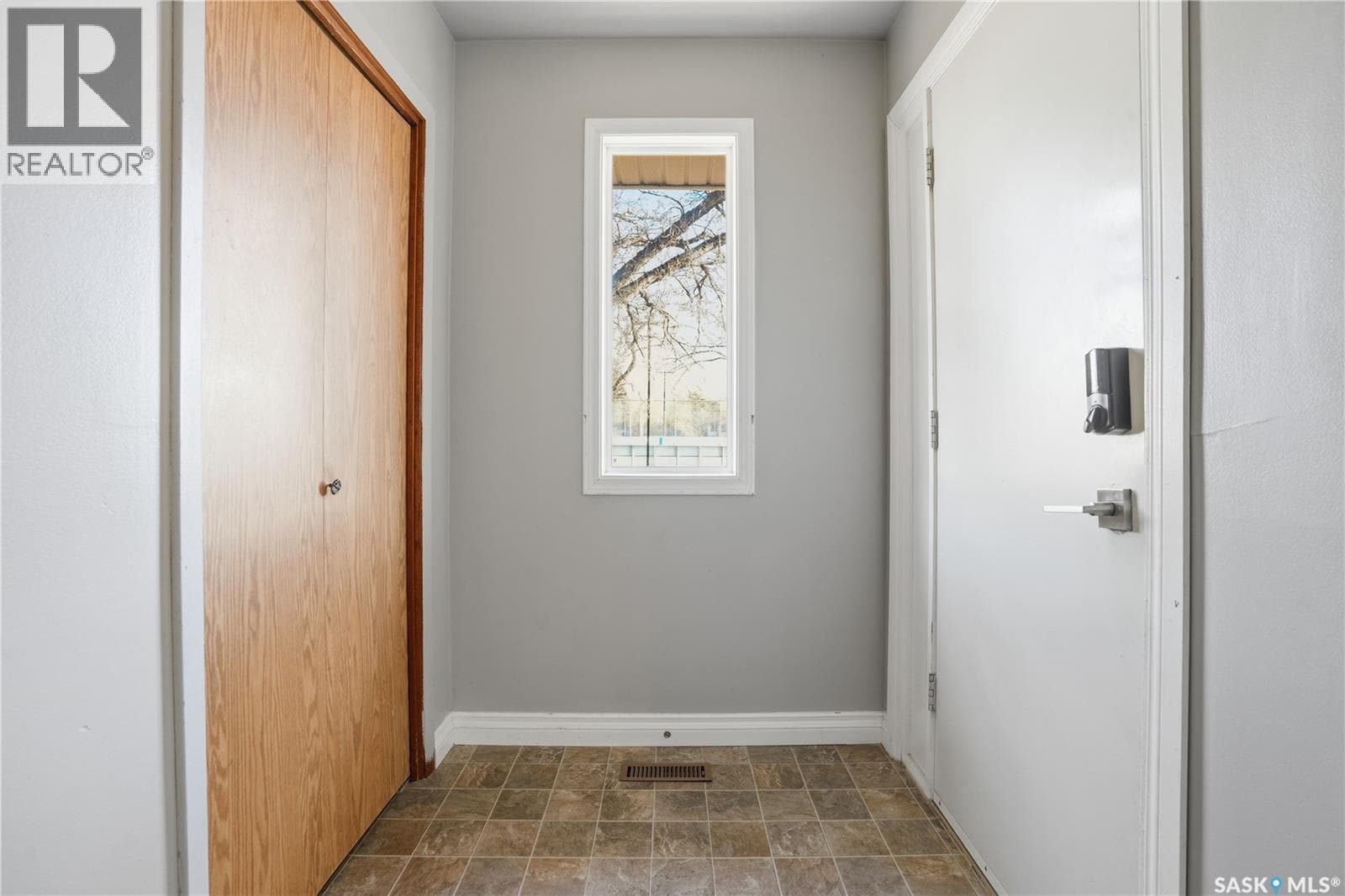 918 GARNET STREET — photo 2