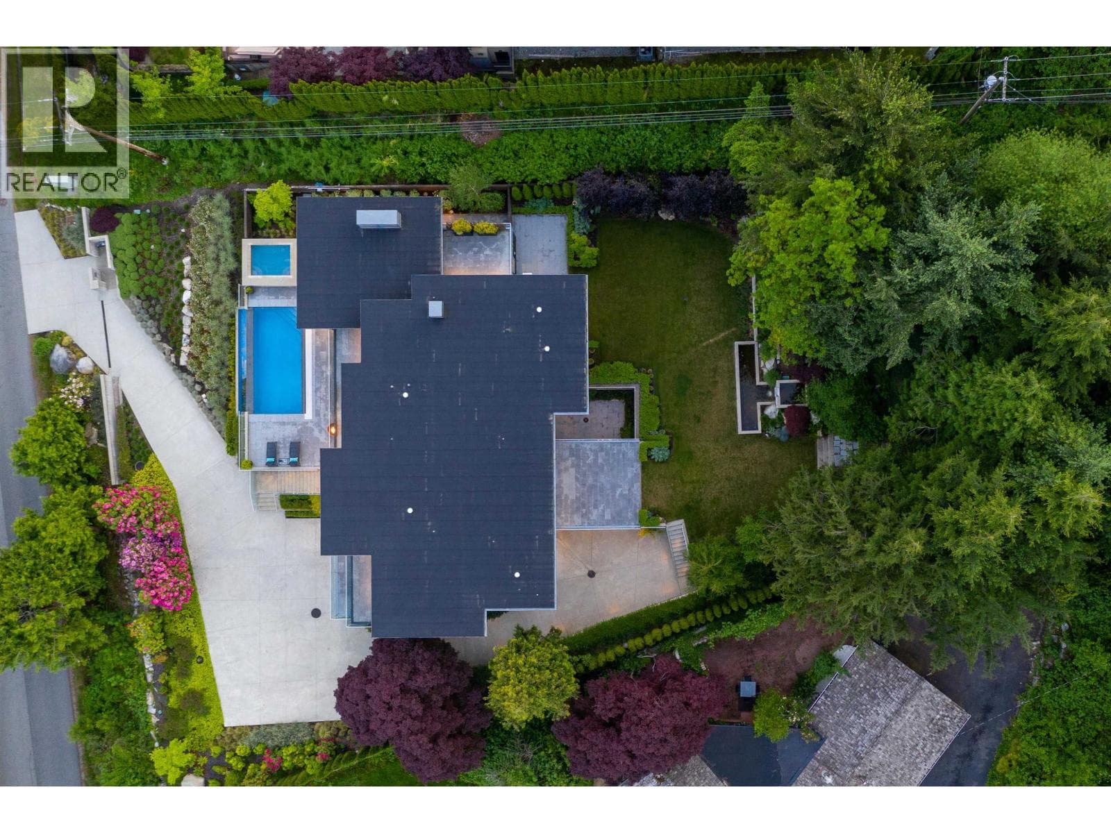 1065 GROVELAND ROAD, Greater Vancouver — photo 3