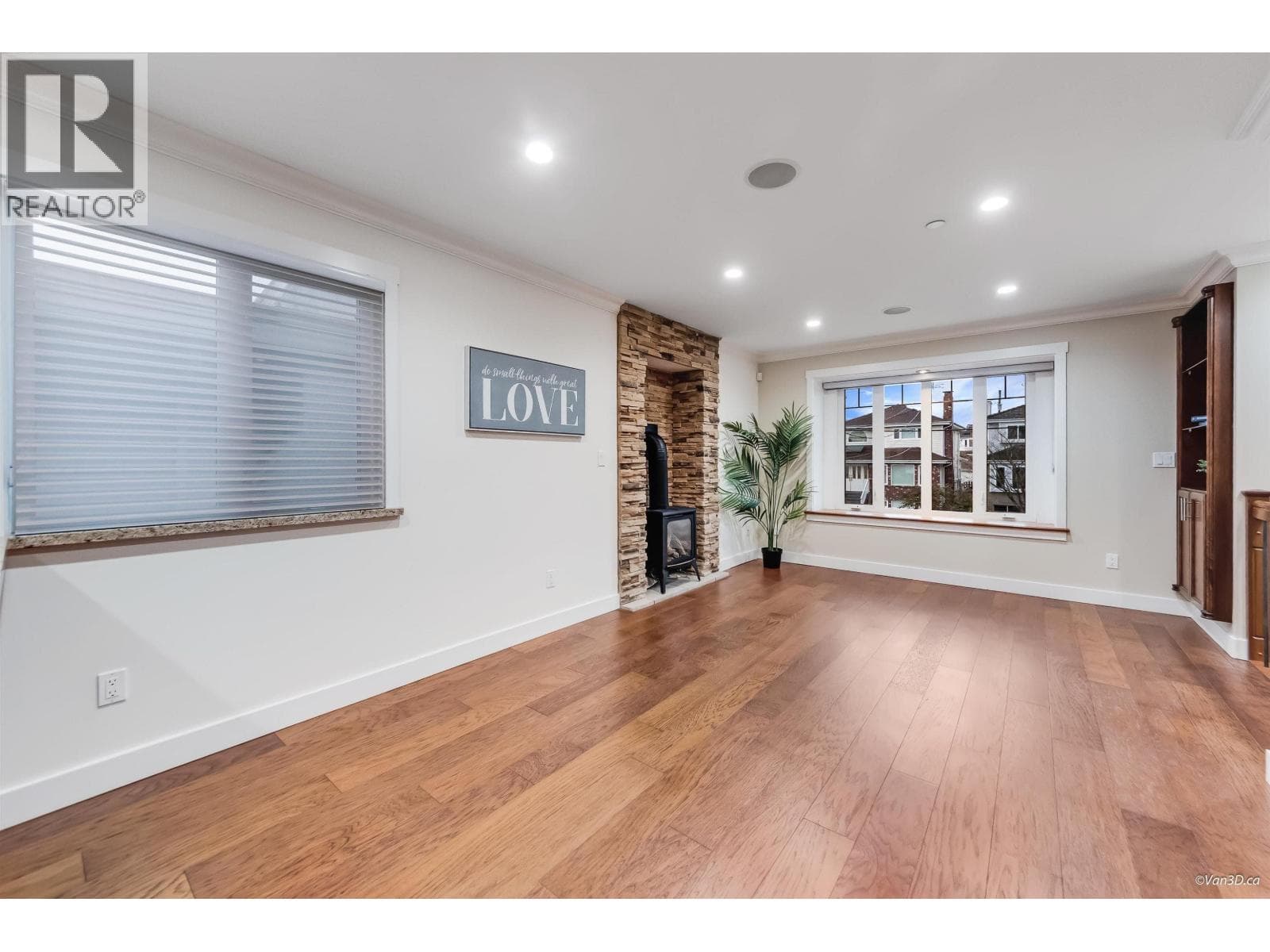 6167 COMMERCIAL STREET — photo 5