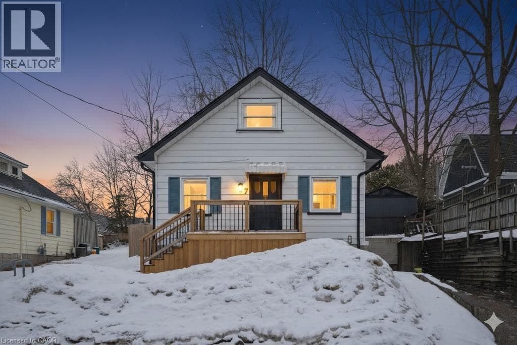 7 RIVERSIDE DRIVE EAST in Elmira