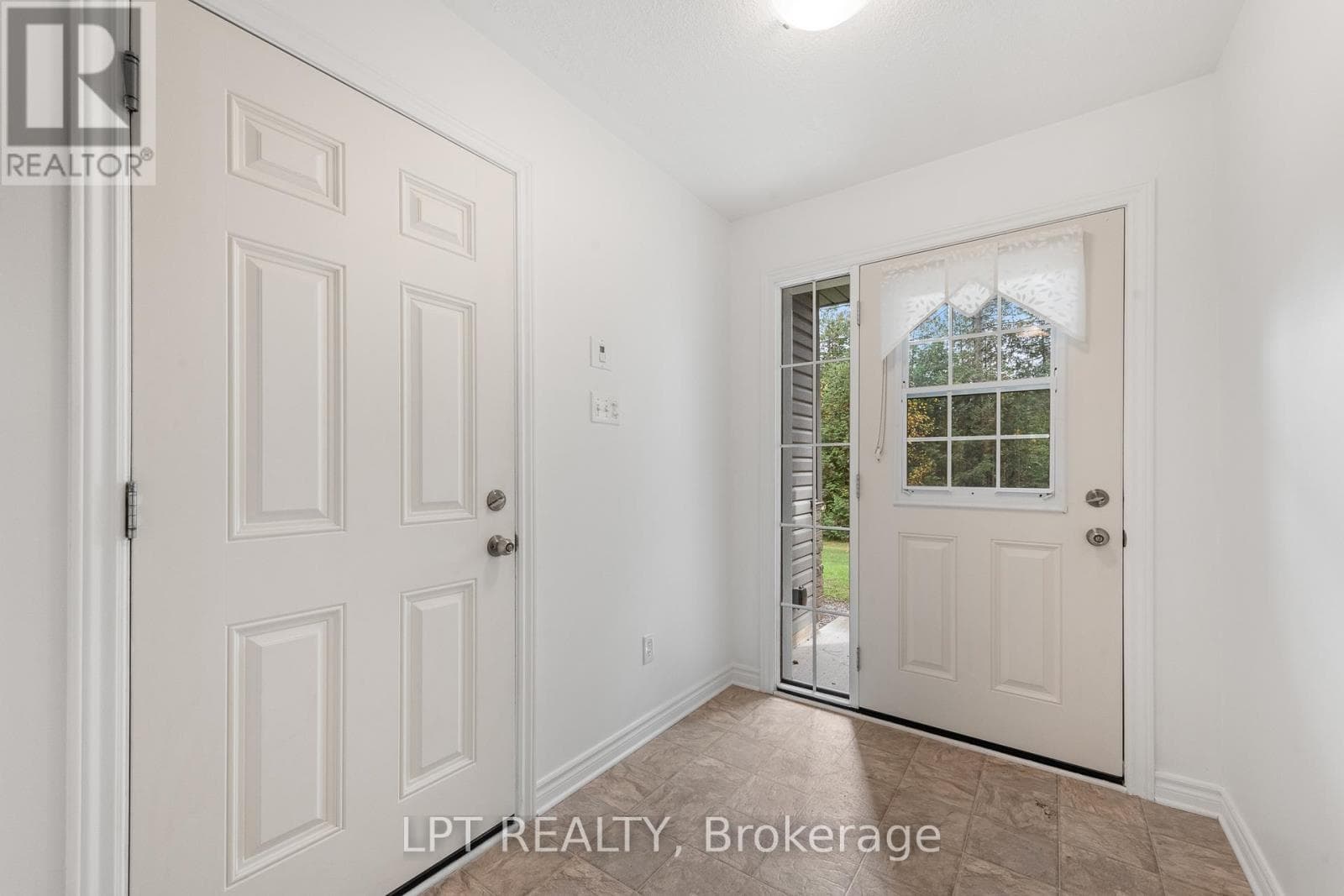 474 WILLIAM CAMPBELL ROAD — photo 4