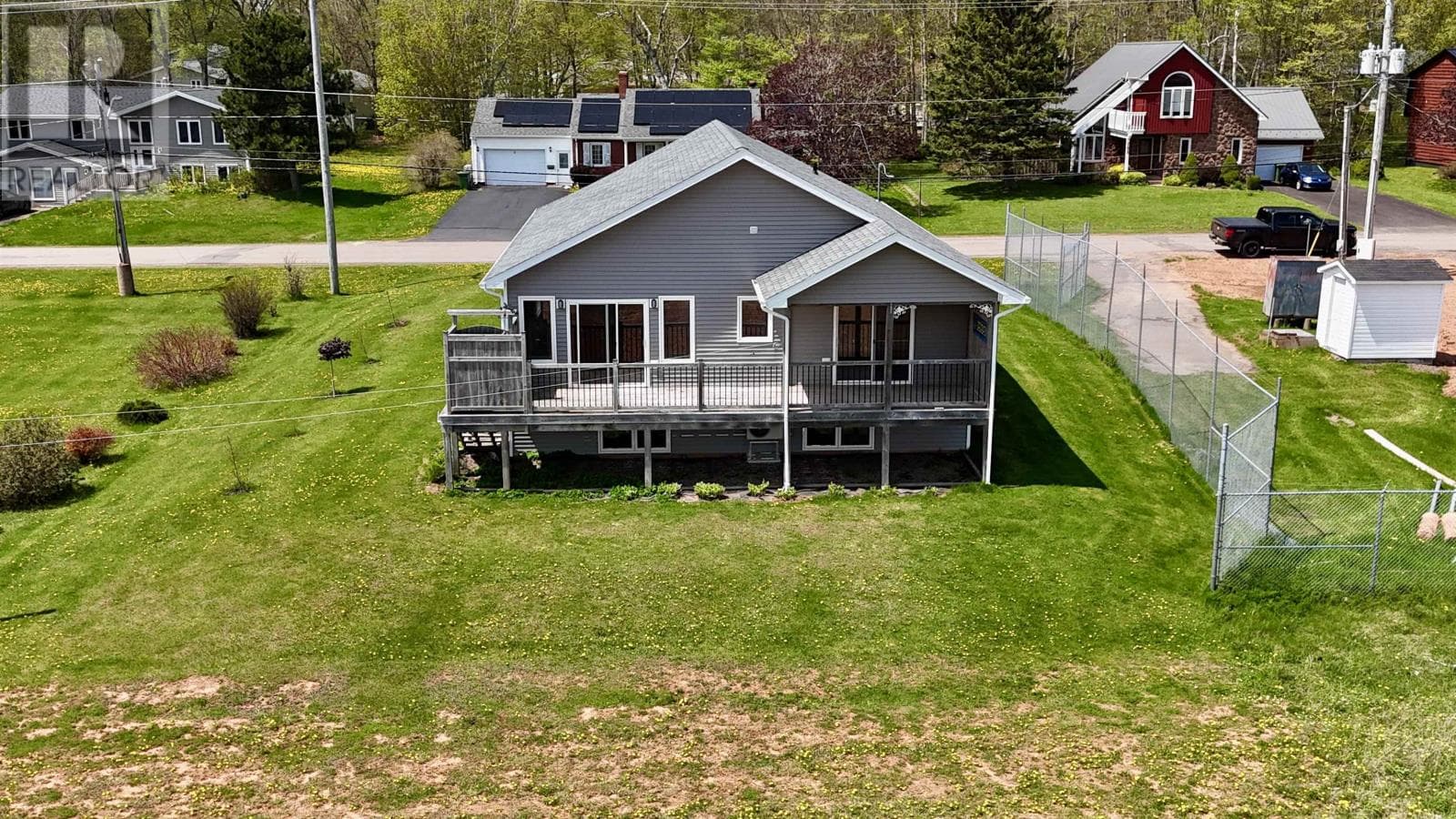 275 GREENWOOD DRIVE — photo 4