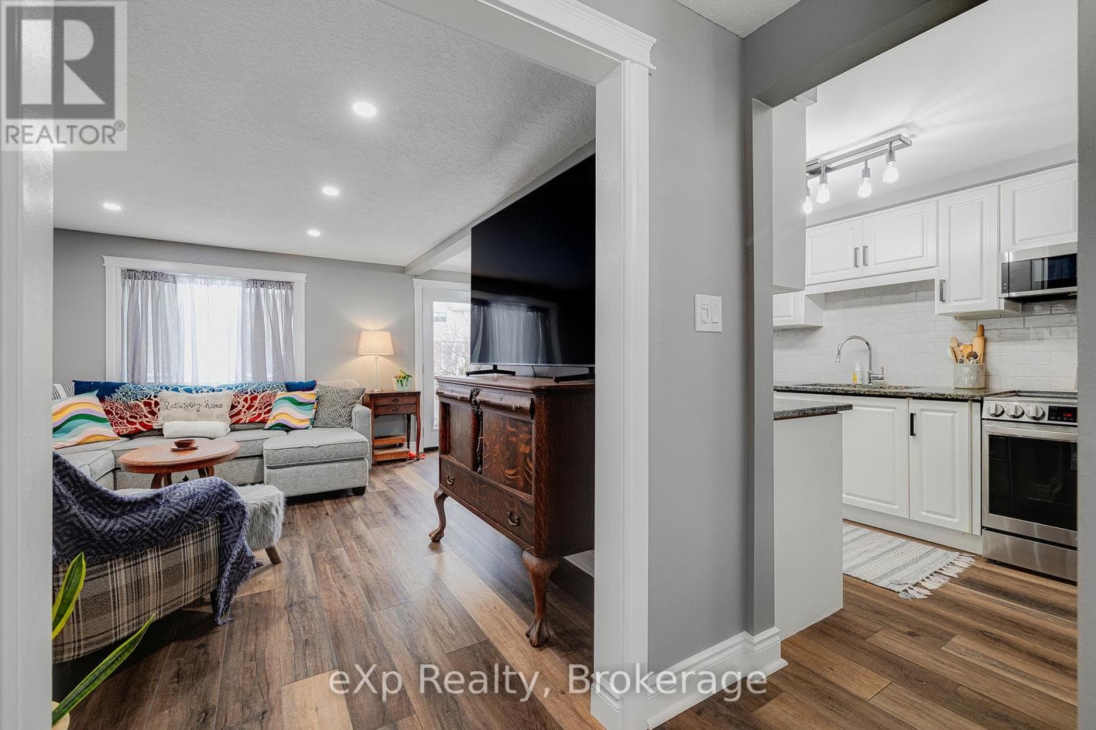 180 MARKSAM Road Unit# 88 — photo 3