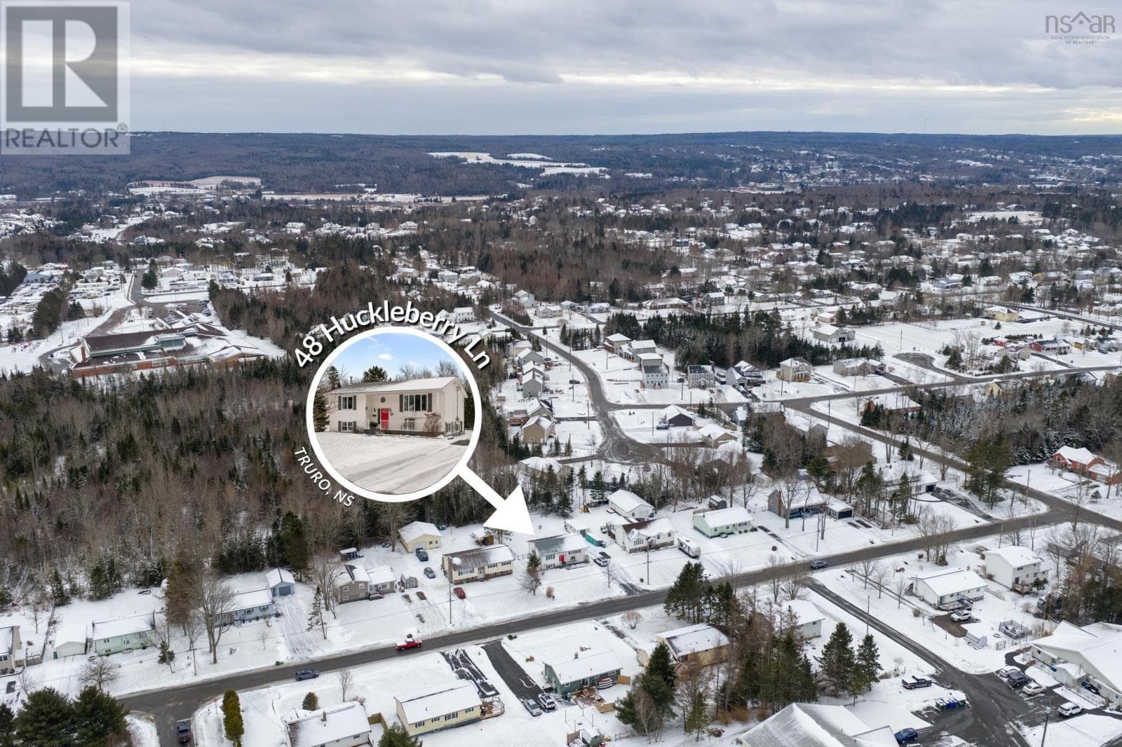 48 HUCKLEBERRY LANE — photo 3