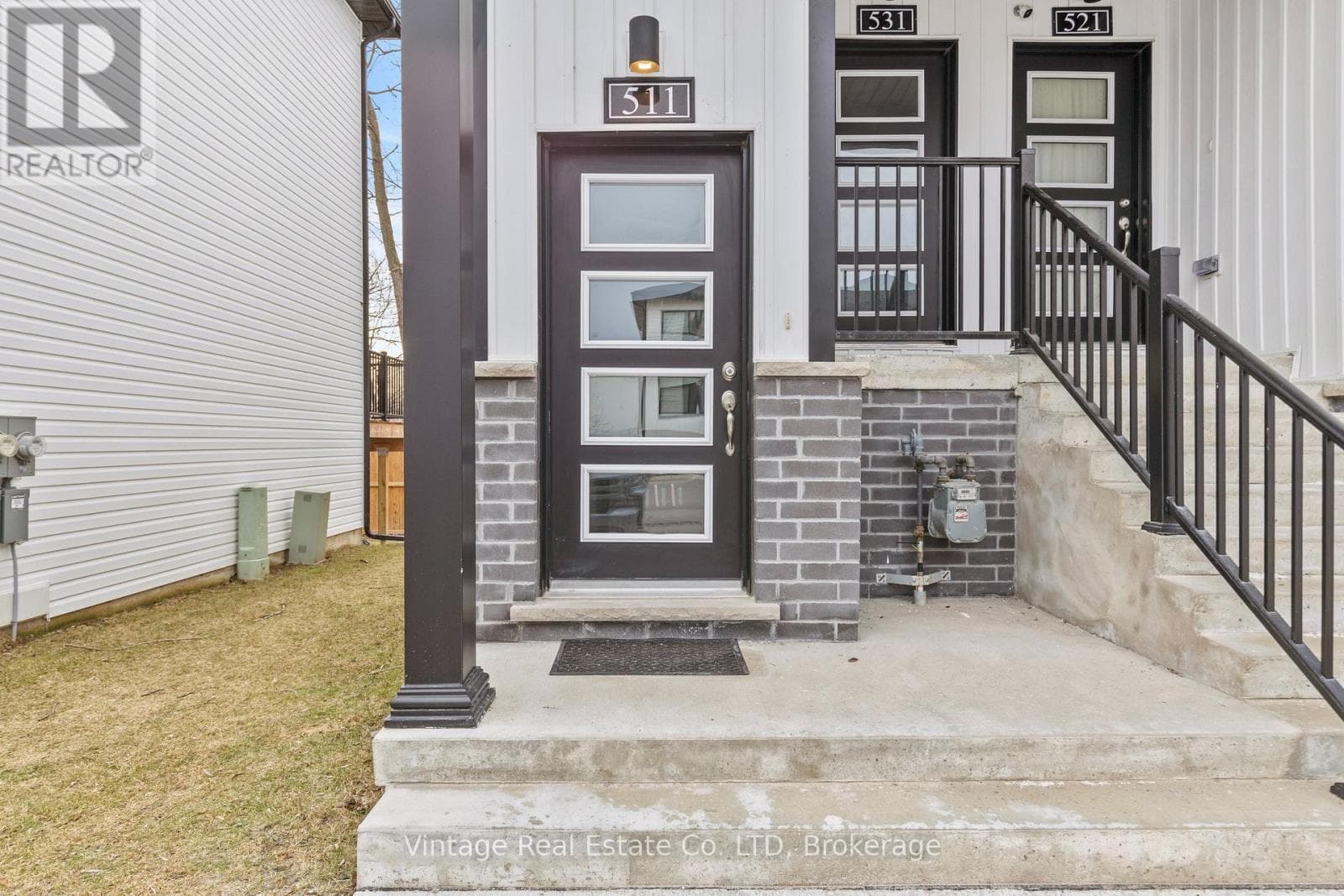 511 - 4263 FOURTH AVENUE — photo 4