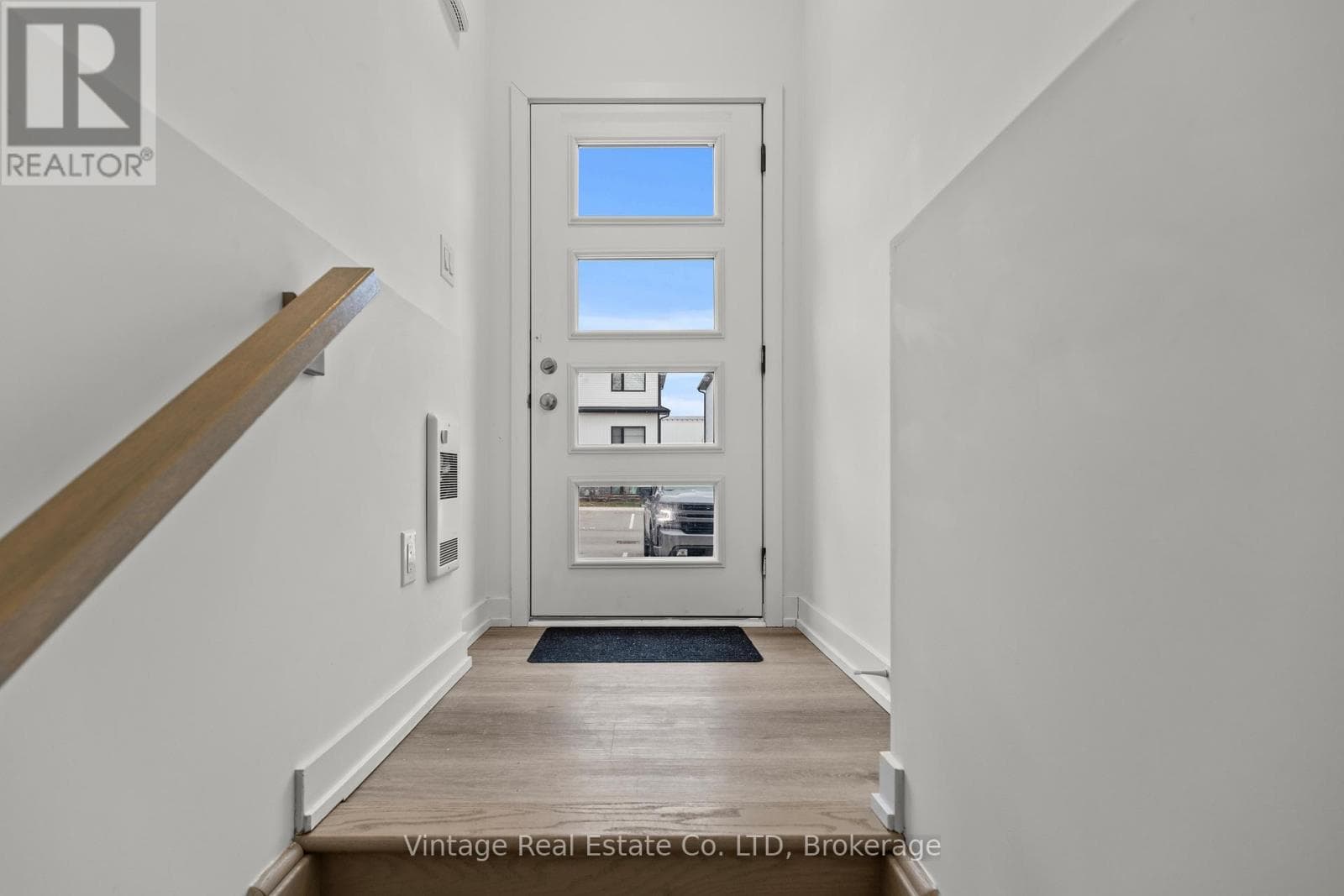 511 - 4263 FOURTH AVENUE — photo 5