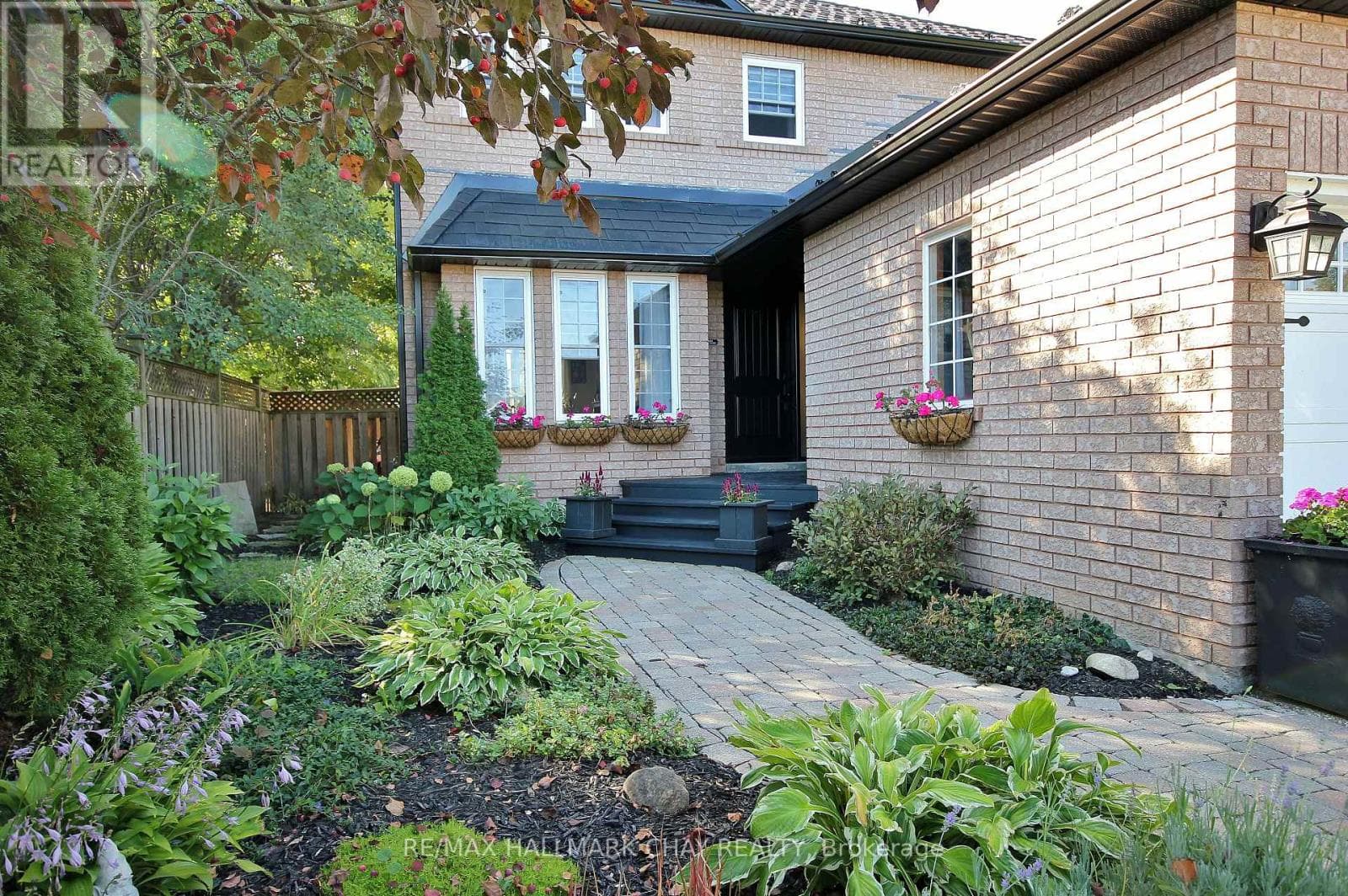 1084 WINNIFRED COURT — photo 3
