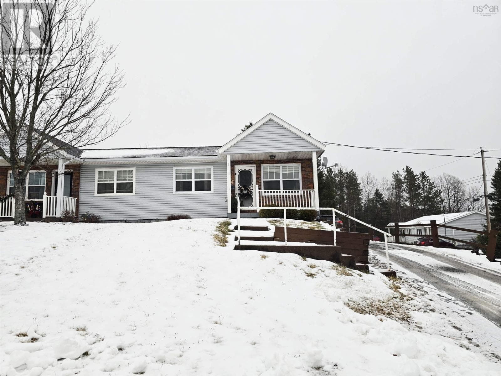 44 GREEN STREET in