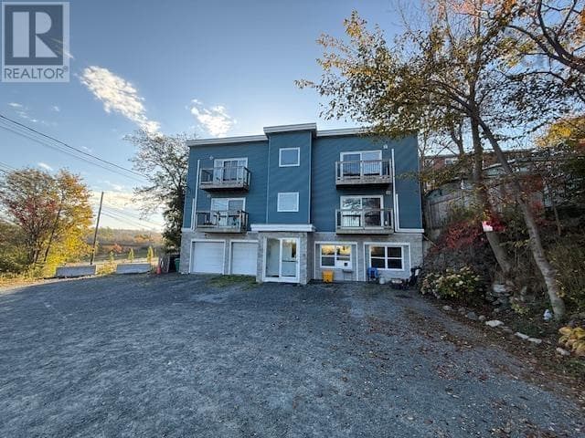 6 MAIN AVENUE in HALIFAX