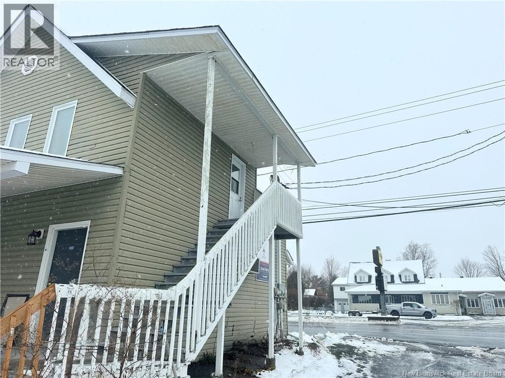 207 RUE MAIN — photo 4