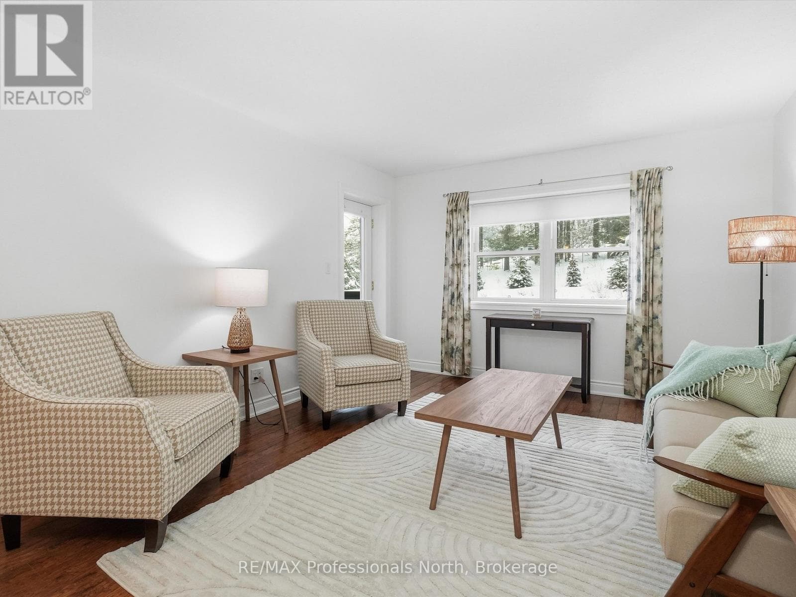 206 - 10A KIMBERLEY AVENUE — photo 2