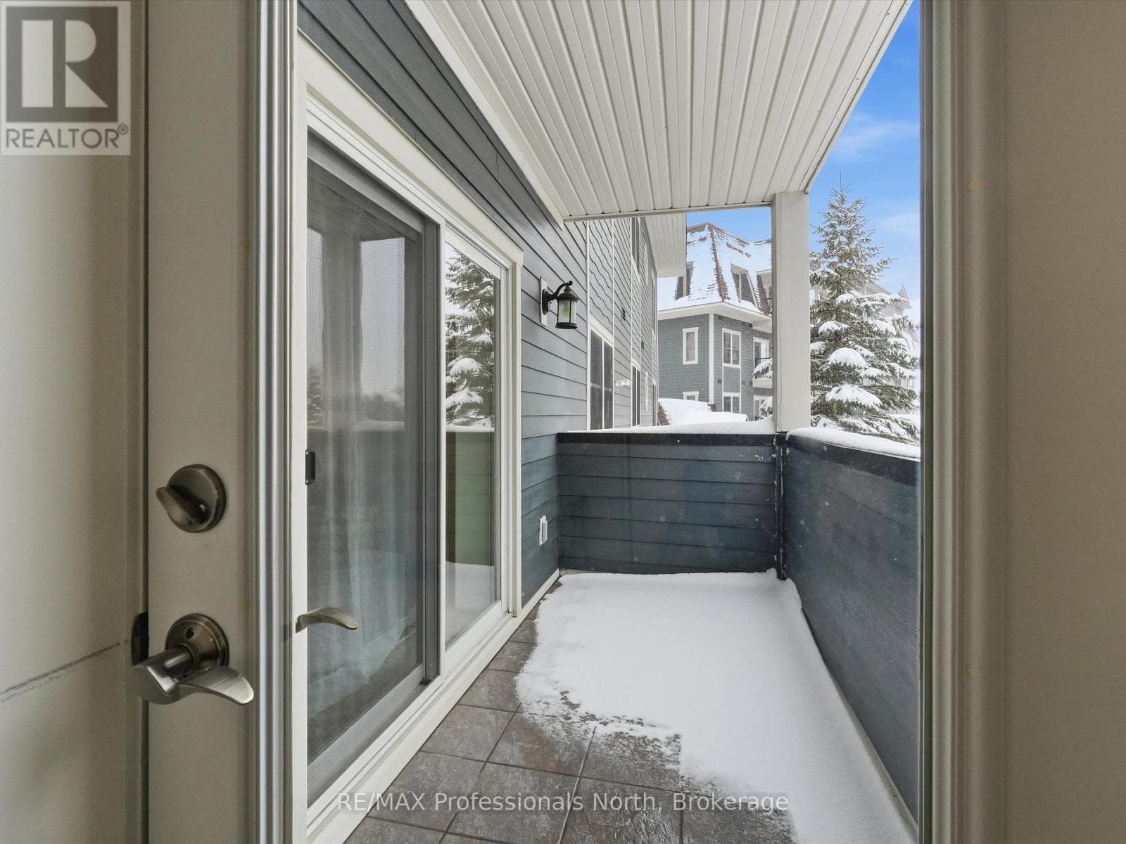 206 - 10A KIMBERLEY AVENUE — photo 4