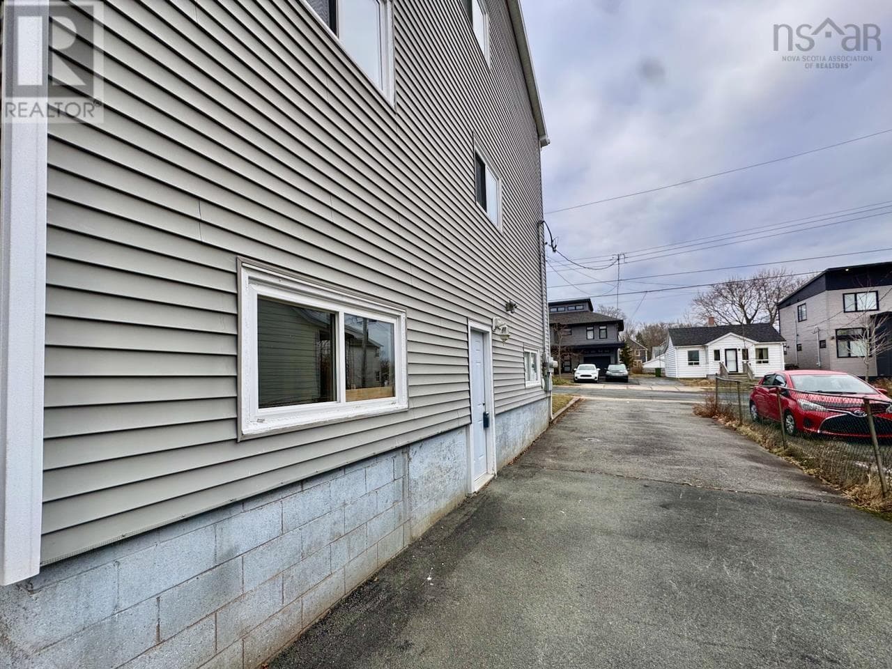 6551 & 6553 London Street — photo 5