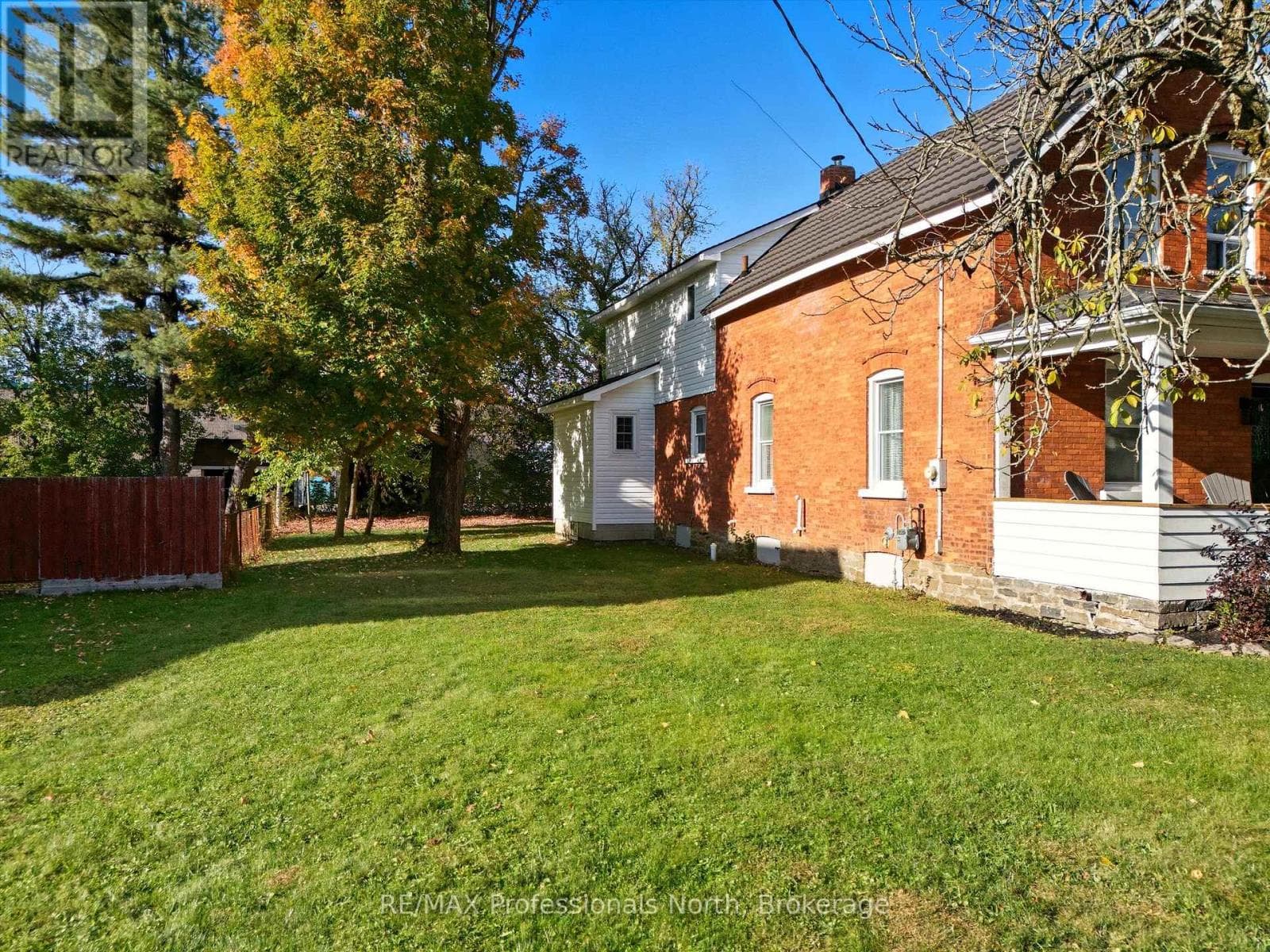 197 DILL STREET — photo 3