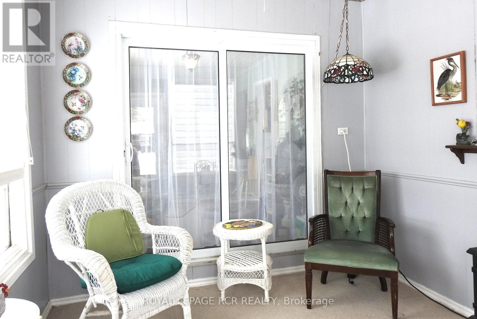 8 CLAREMONT CRESCENT — photo 5