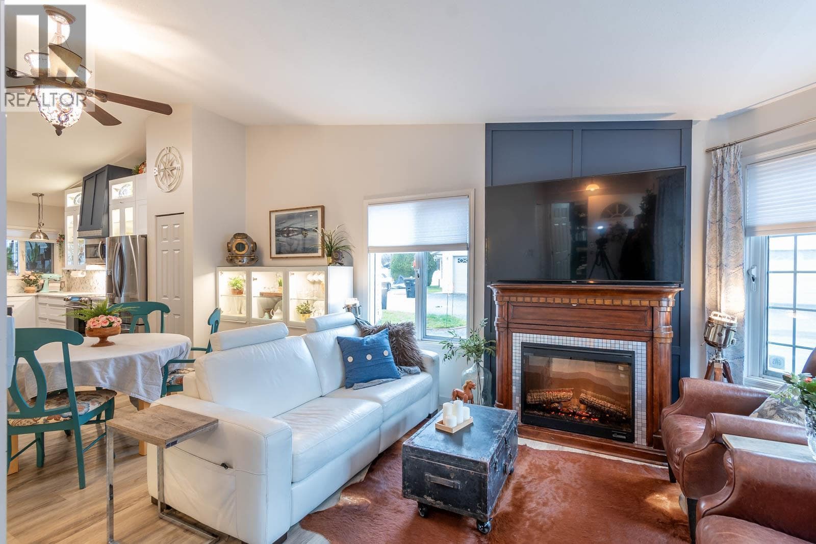 3502 24 Avenue Unit# 2, Interior REALTORS® — photo 2