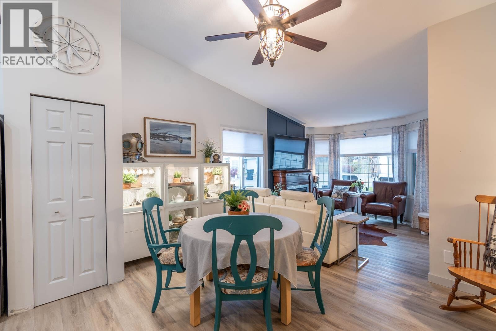 3502 24 Avenue Unit# 2, Interior REALTORS® — photo 5