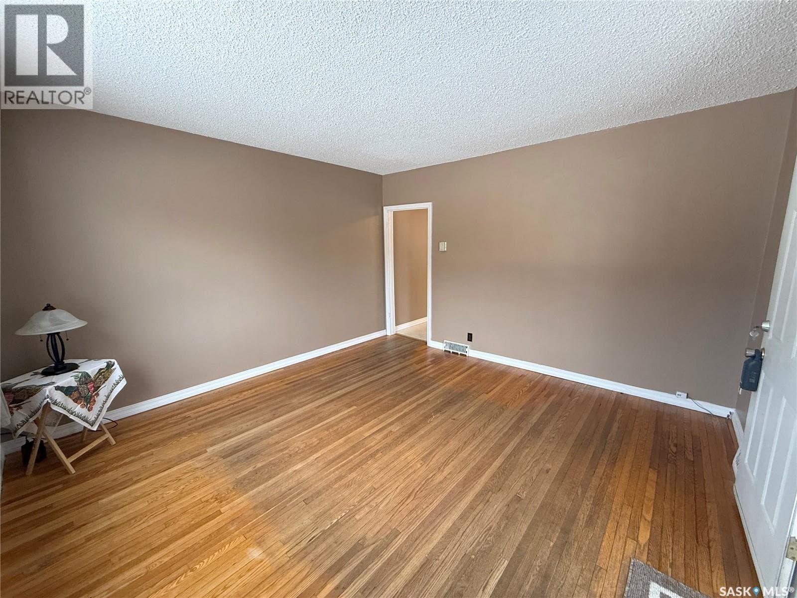 218 HILLIARD STREET EAST — photo 4