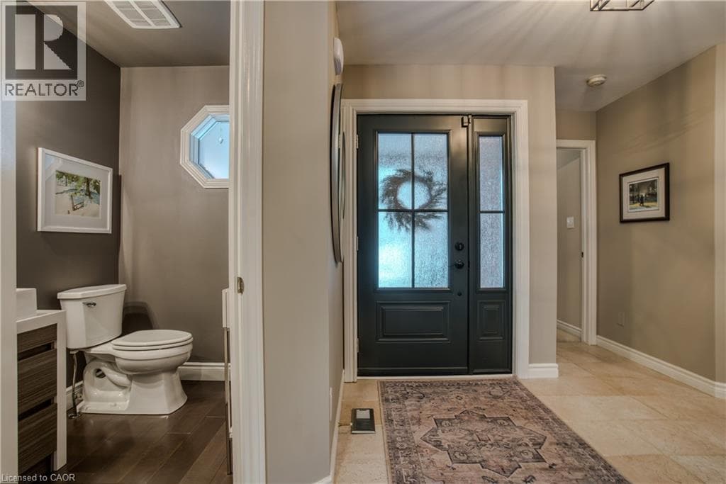 184 ROXTON Drive Unit# 16 — photo 5