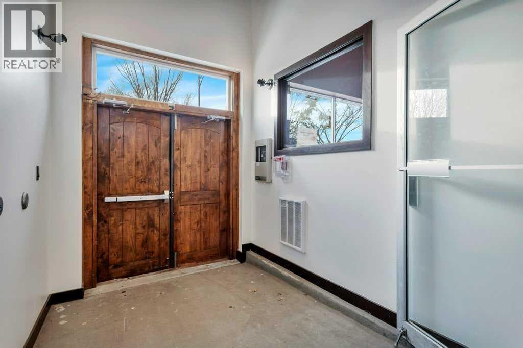 5114 48 STREET — photo 3