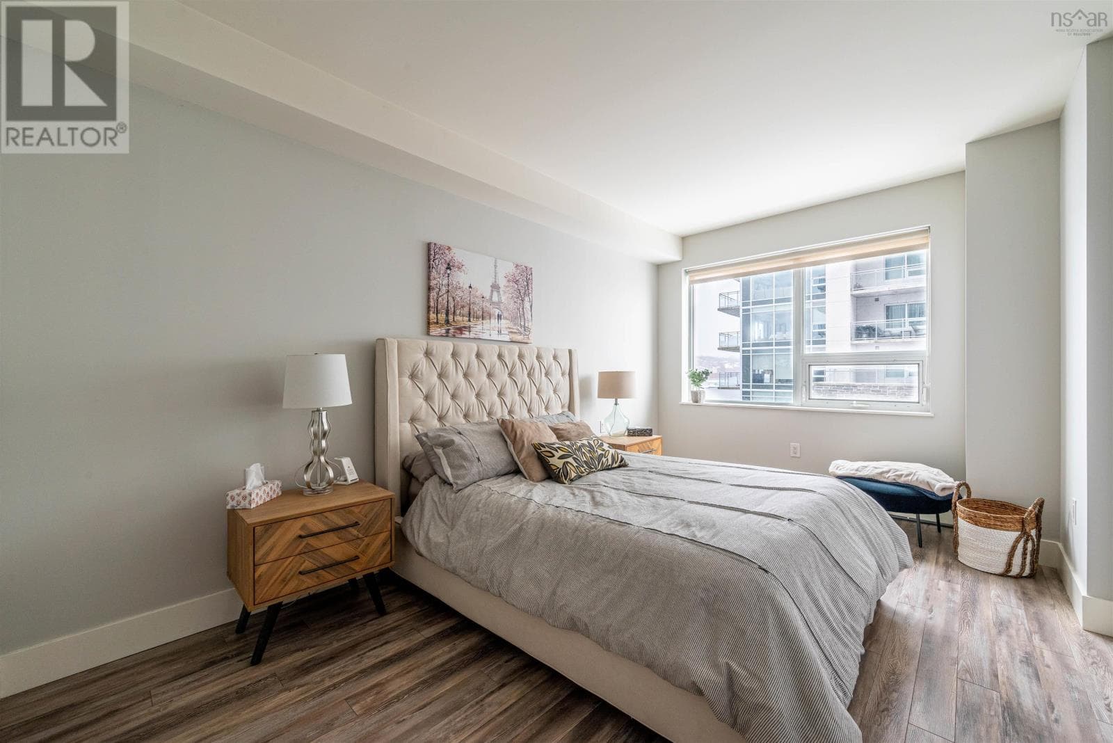 403 15 KINGS WHARF PLAZA — photo 4