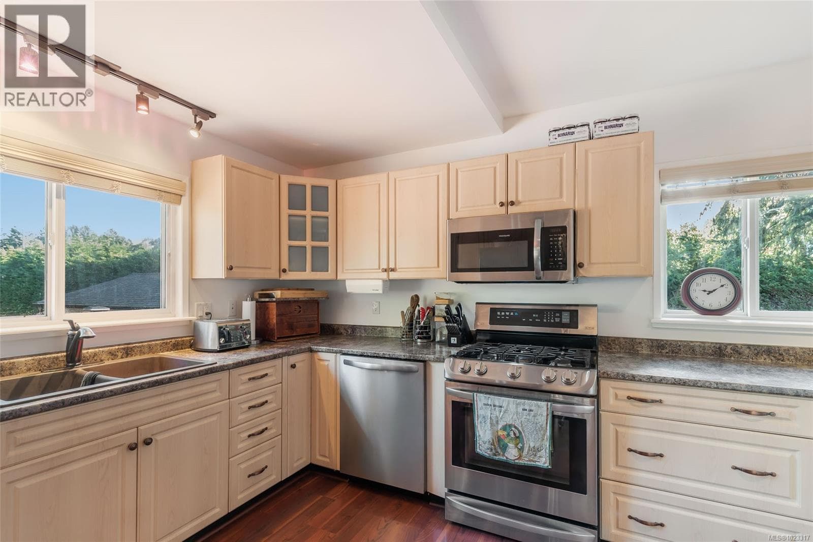 2993 RIVER ROAD — photo 4