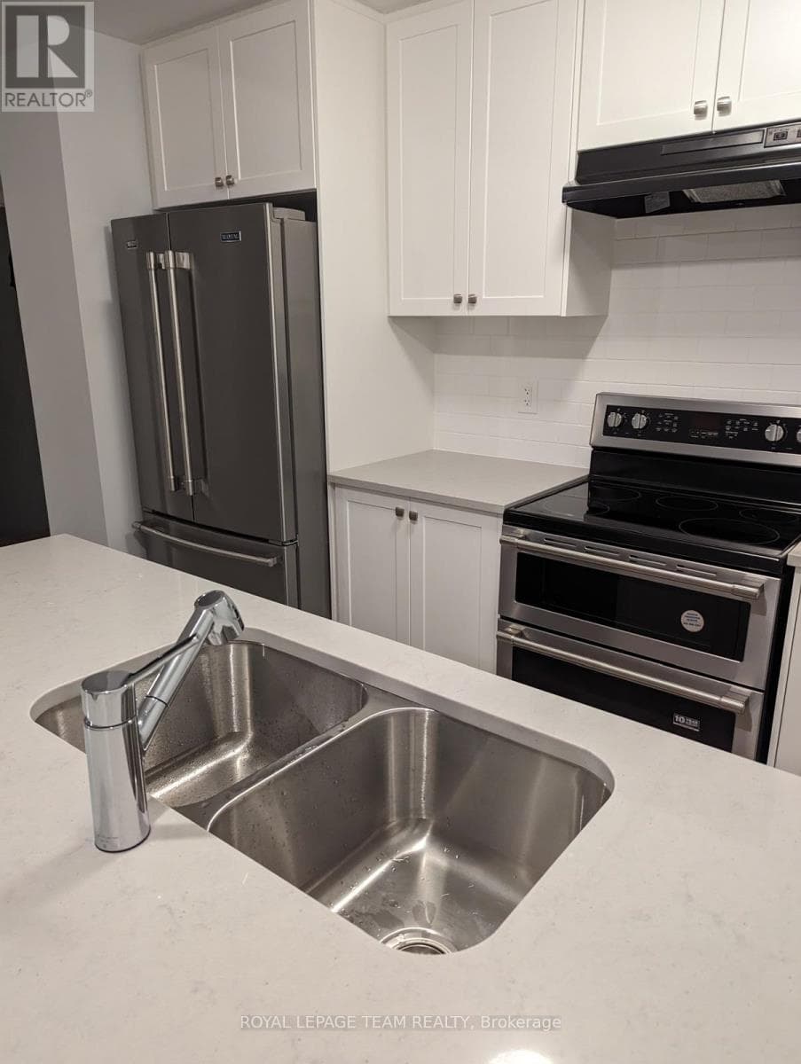 606 LILLIAN FREIMAN PRIVATE — photo 5